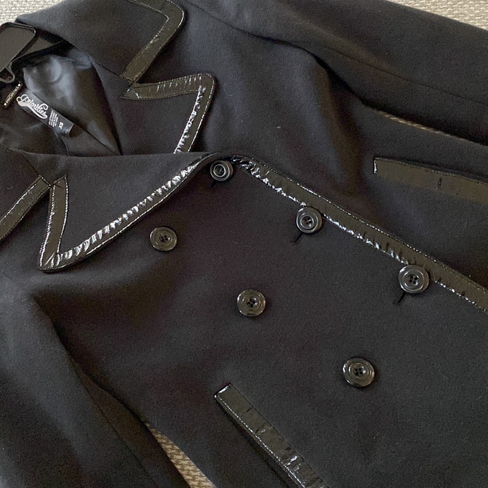 Priorities Jacket - Picture 7 of 8